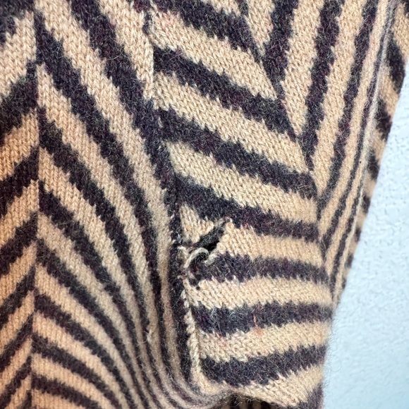 Lands End Cashmere Turtleneck Sweater Black/Camel Women’s XS - Picture 5 of 5